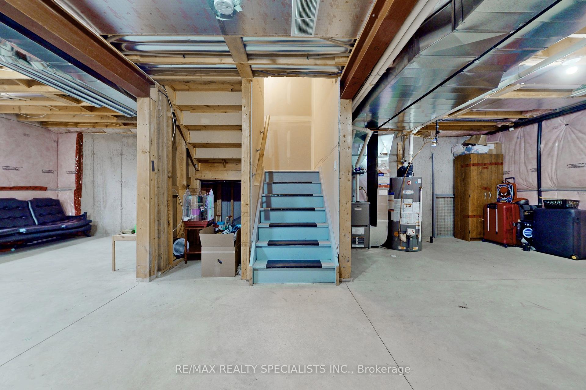 Photo 26 of Unit 21, 355 Macalister Boulevard, Guelph, Kortright East — HOMEH