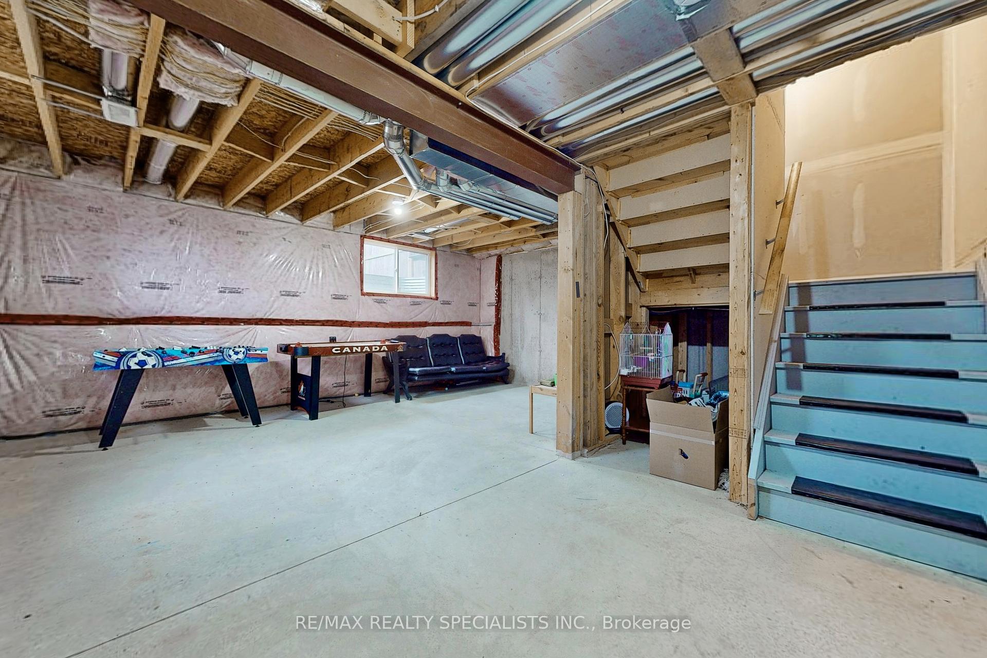 Photo 27 of Unit 21, 355 Macalister Boulevard, Guelph, Kortright East — HOMEH