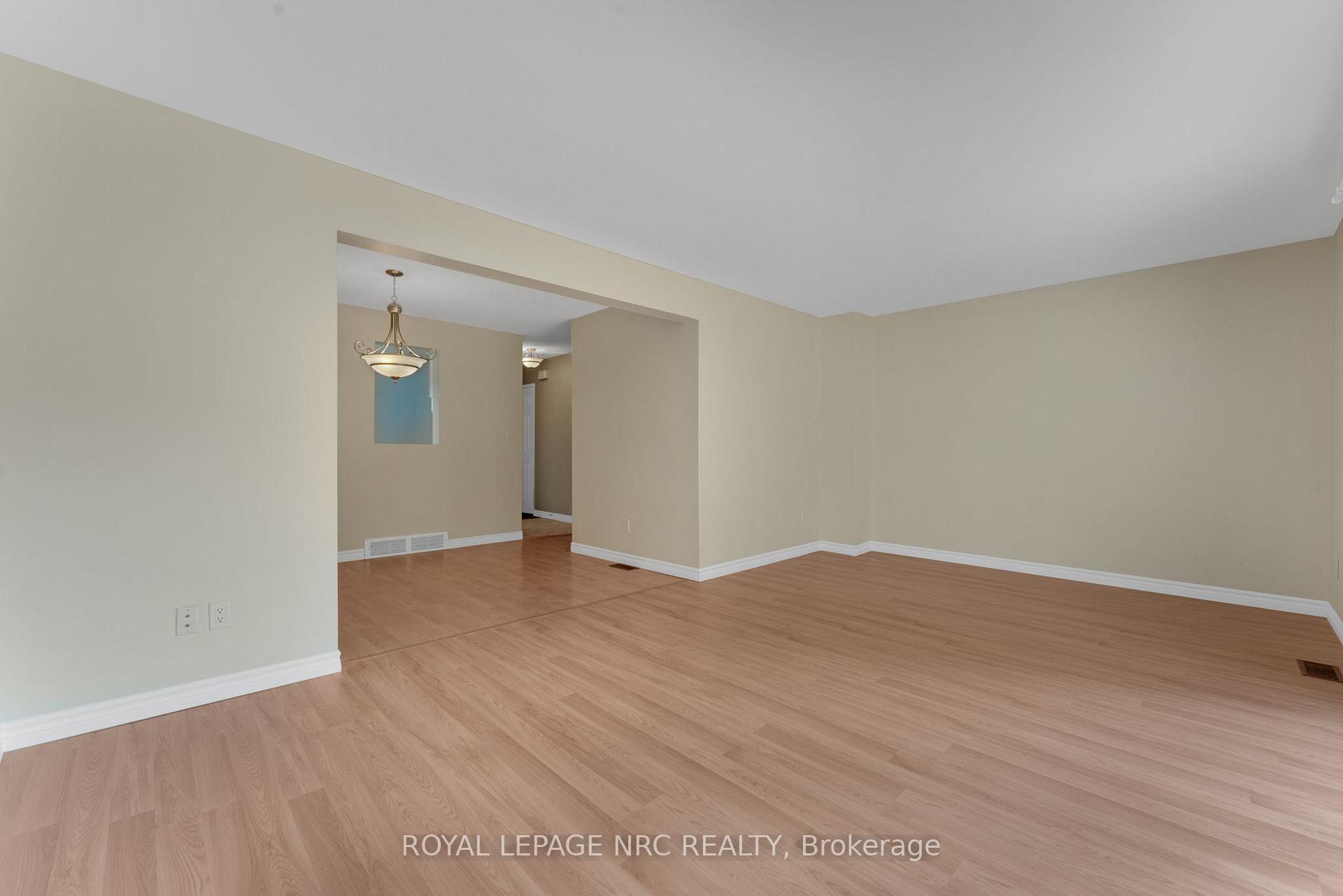 Photo 11 of Unit 54, 75 Ventura Drive, St. Catharines, Haig — HOMEH