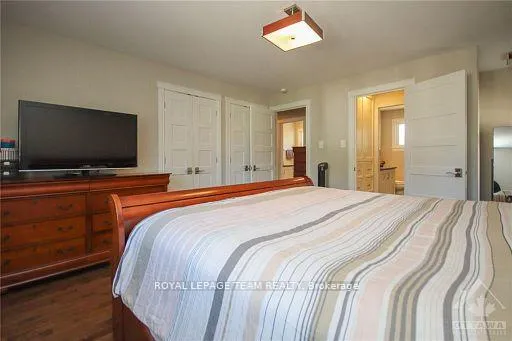 Photo 15 of 840 Forest Street, Ottawa, Queensway Terrace North — HOMEH
