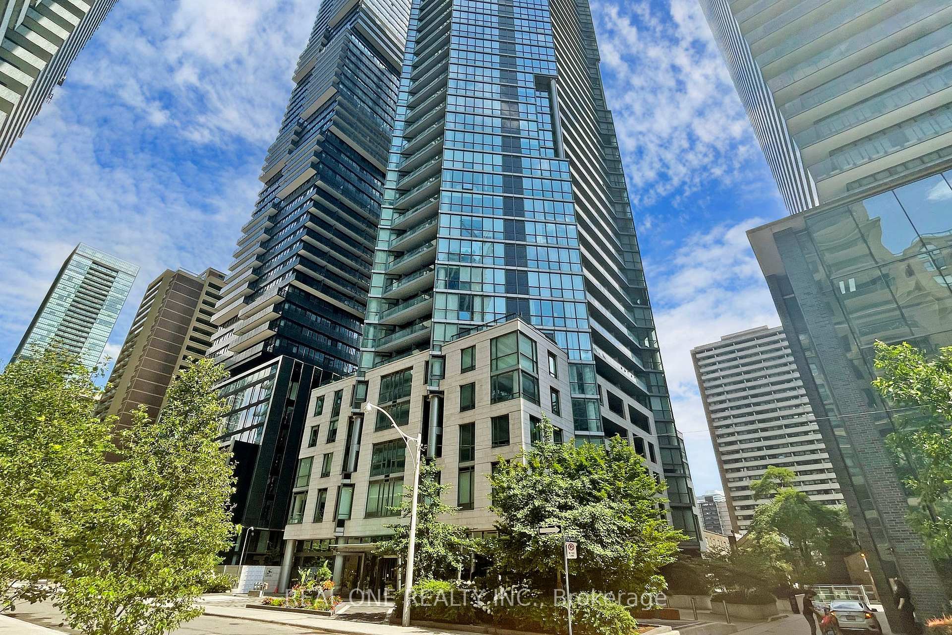Photo 2 of Unit 1602, 45 Charles Street E, Toronto, Church-Yonge Corridor — HOMEH