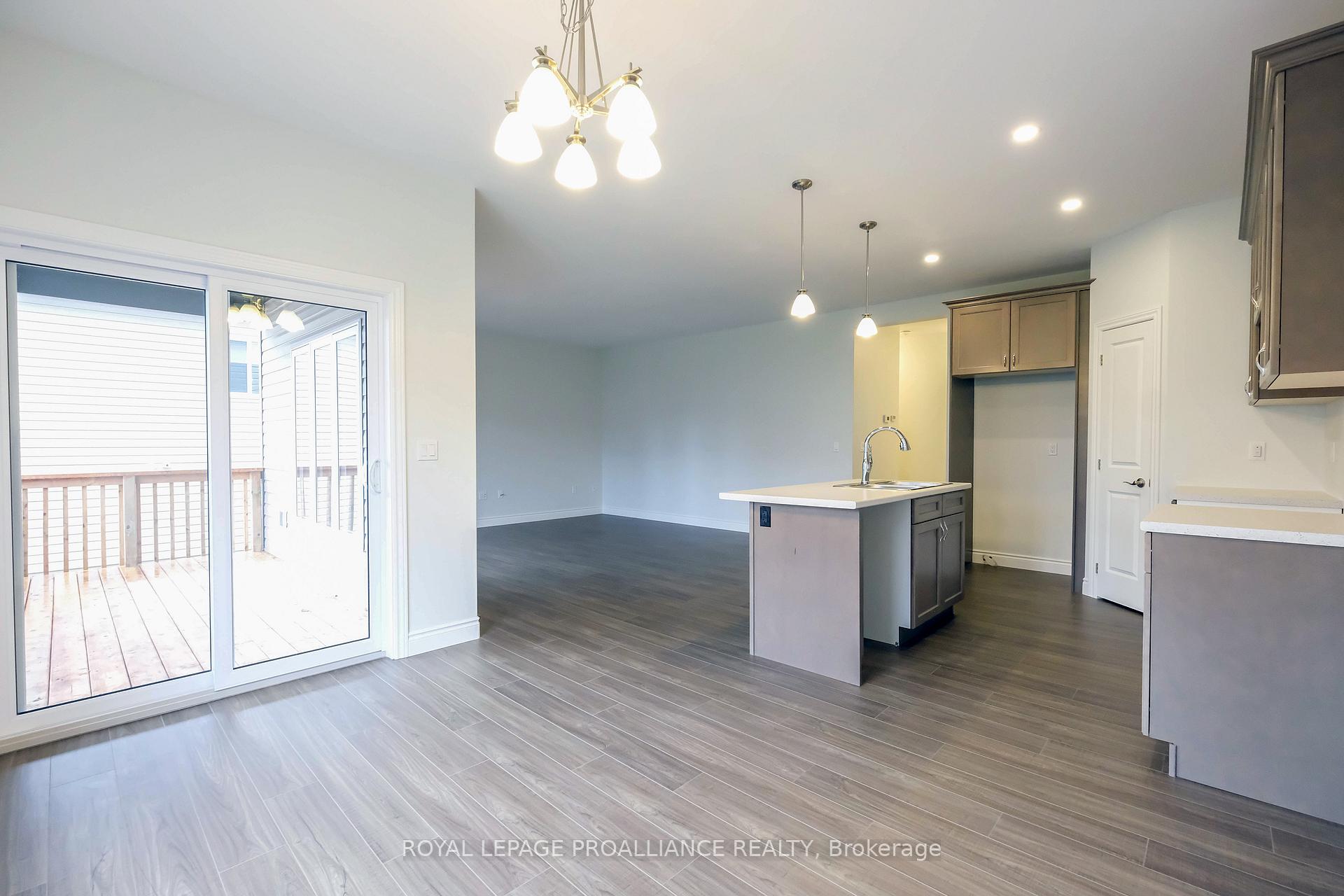 Photo 8 of 51 Redwood Drive, Belleville, Thurlow Ward — HOMEH