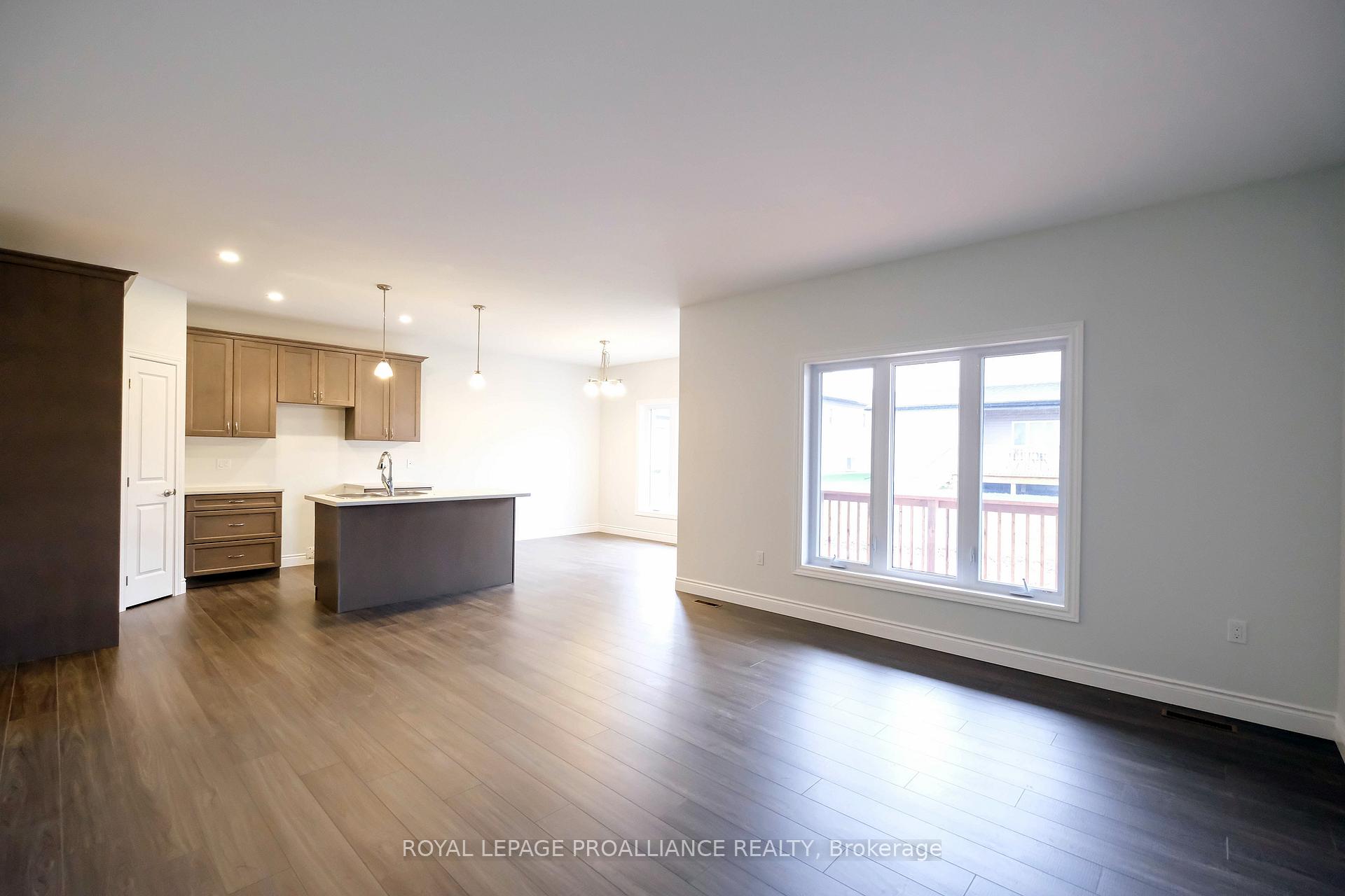 Photo 9 of 51 Redwood Drive, Belleville, Thurlow Ward — HOMEH