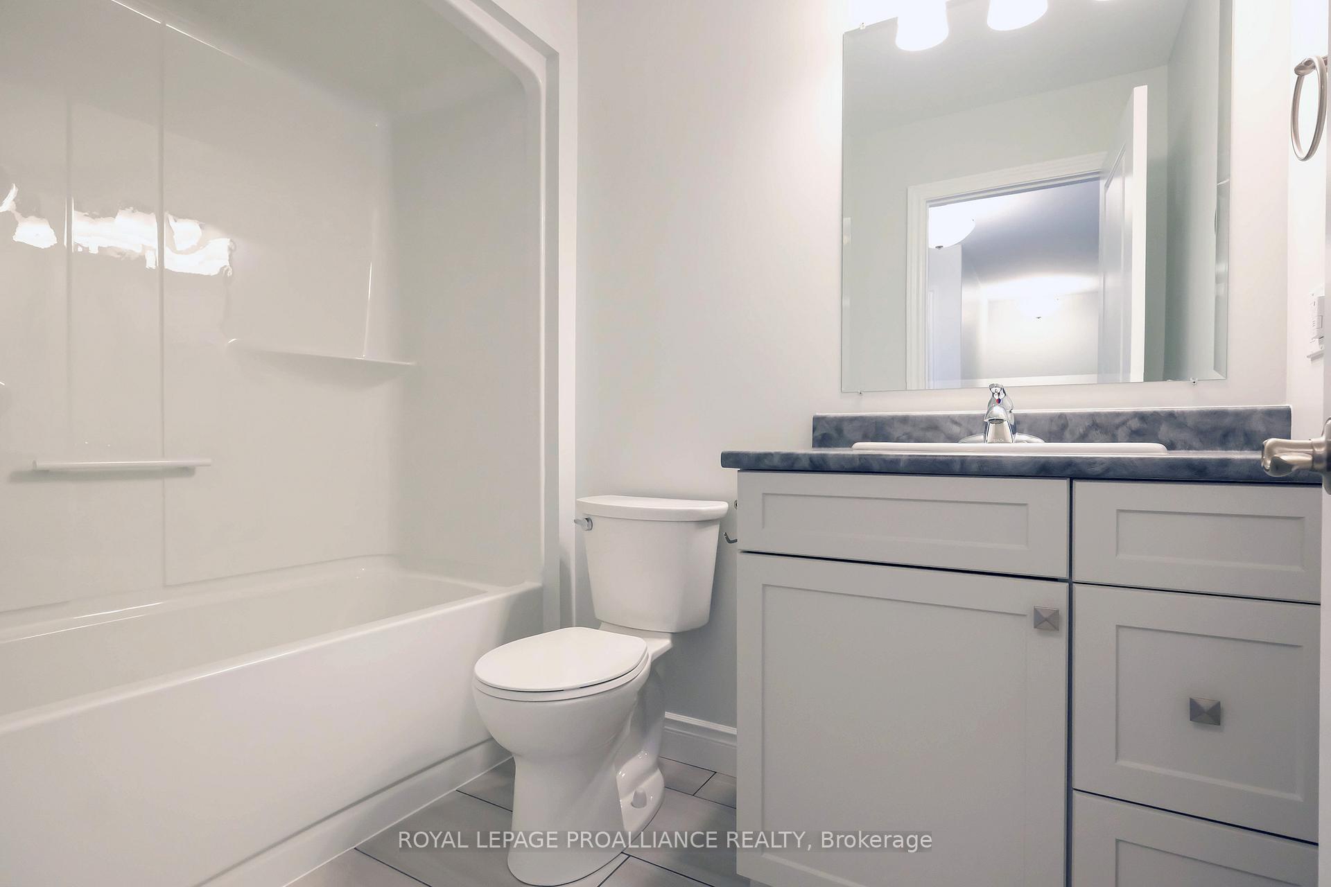 Photo 12 of 51 Redwood Drive, Belleville, Thurlow Ward — HOMEH