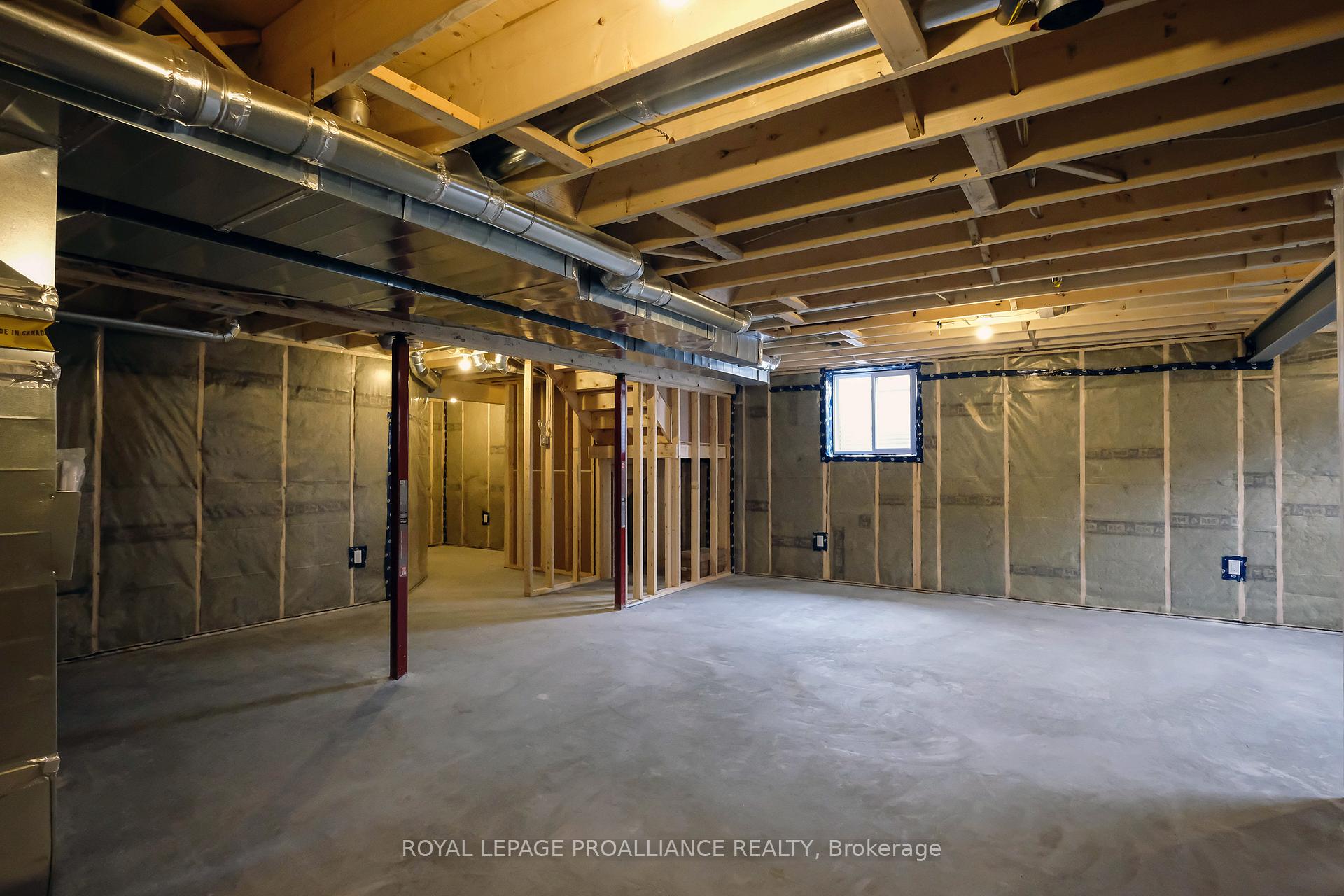 Photo 18 of 51 Redwood Drive, Belleville, Thurlow Ward — HOMEH