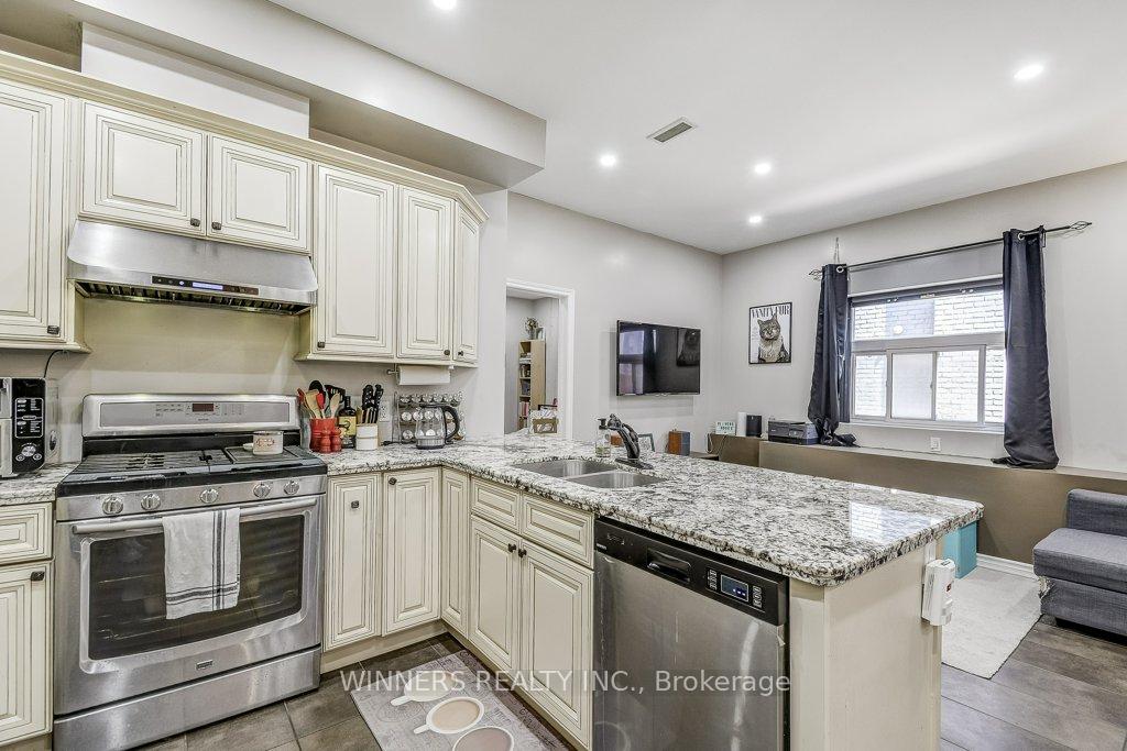 Photo 10 of Unit 101, 130 Wellington Street N, Hamilton, Beasley — HOMEH