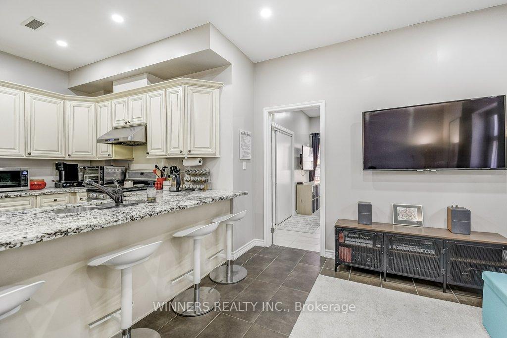 Photo 12 of Unit 101, 130 Wellington Street N, Hamilton, Beasley — HOMEH