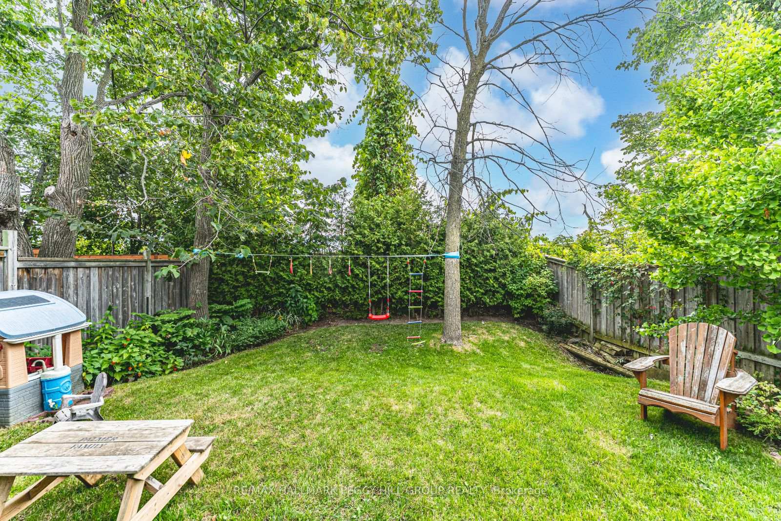 Photo 15 of 17 Bartor Boulevard, Barrie, Painswick South — HOMEH