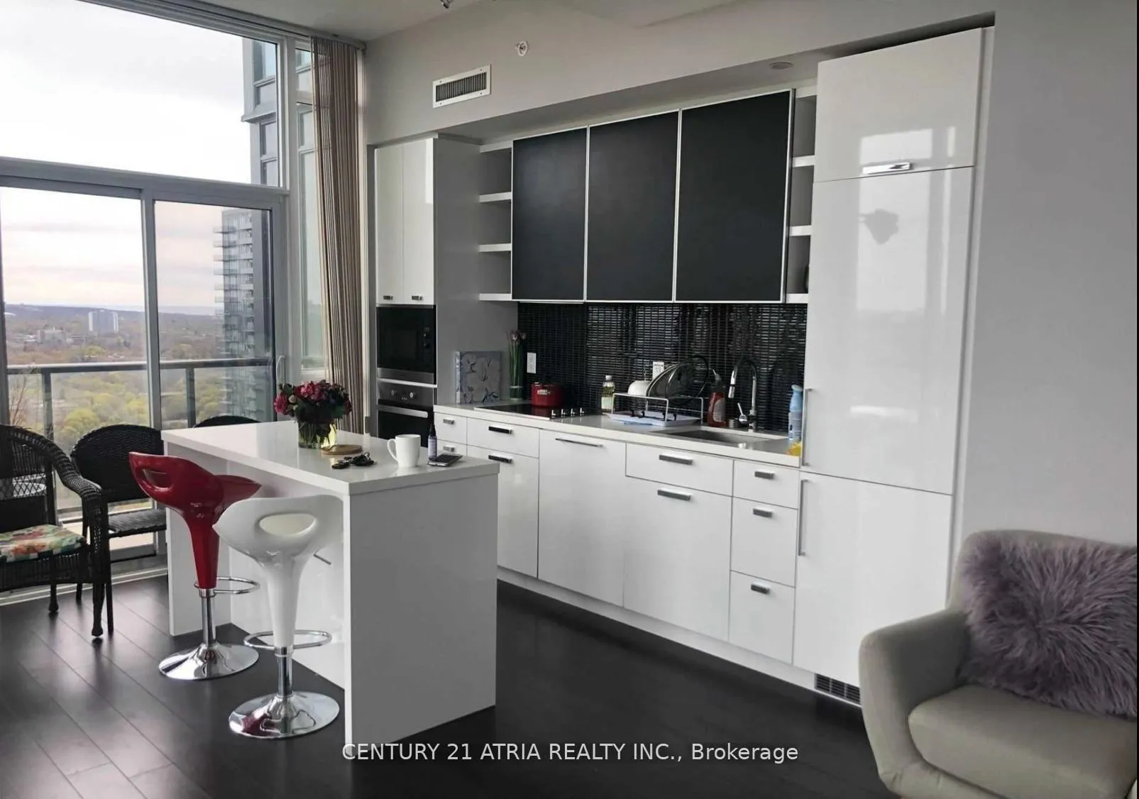 Photo 10 of Unit 3002, 32 Davenport Road, Toronto, The Annex — HOMEH