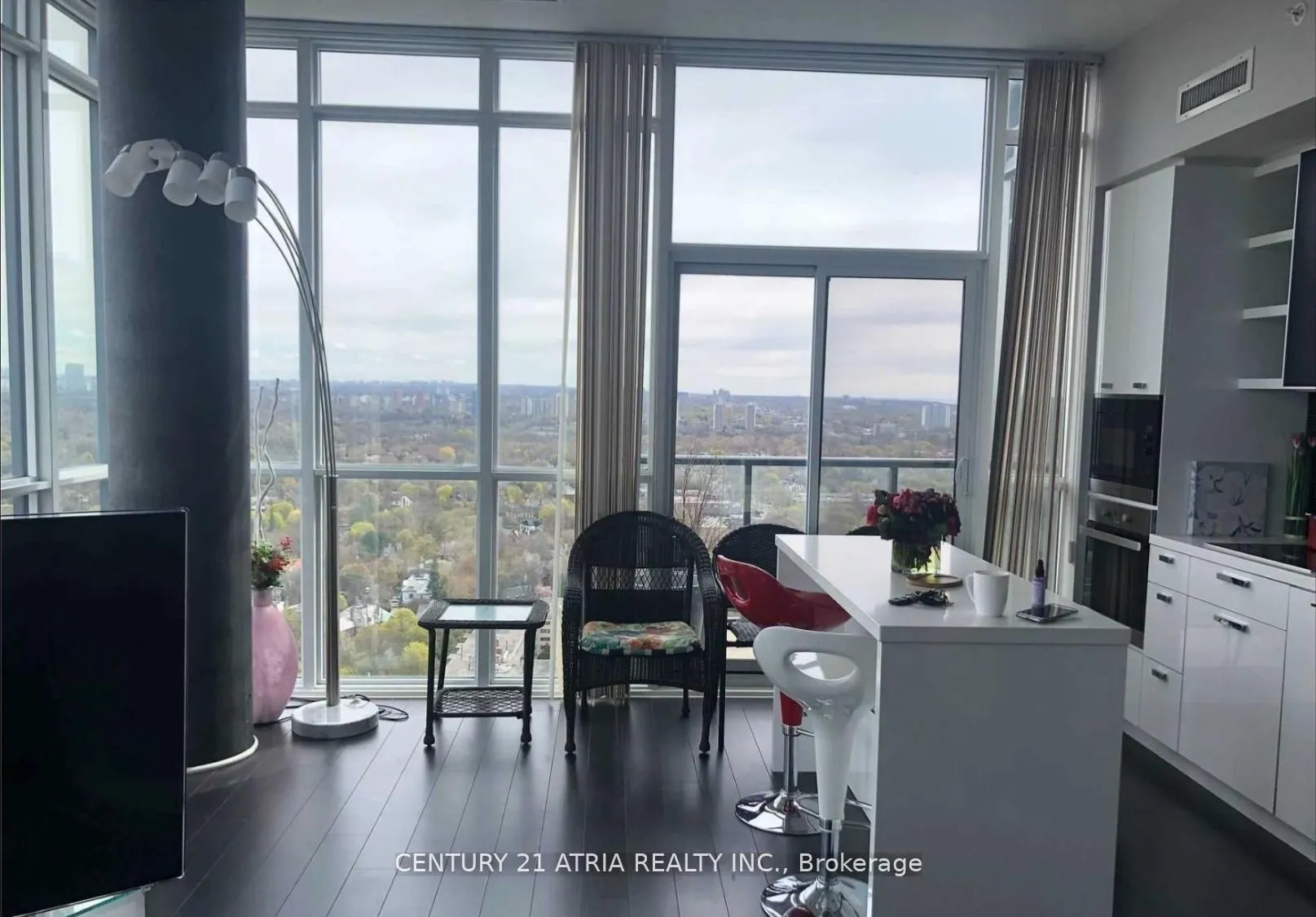 Photo 15 of Unit 3002, 32 Davenport Road, Toronto, The Annex — HOMEH