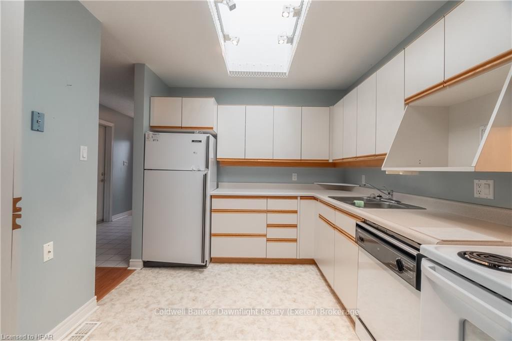 Photo 13 of Unit 5, B-5 Thames River Place, West Perth, Logan — HOMEH