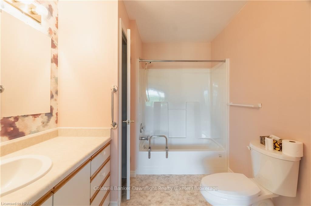 Photo 19 of Unit 5, B-5 Thames River Place, West Perth, Logan — HOMEH