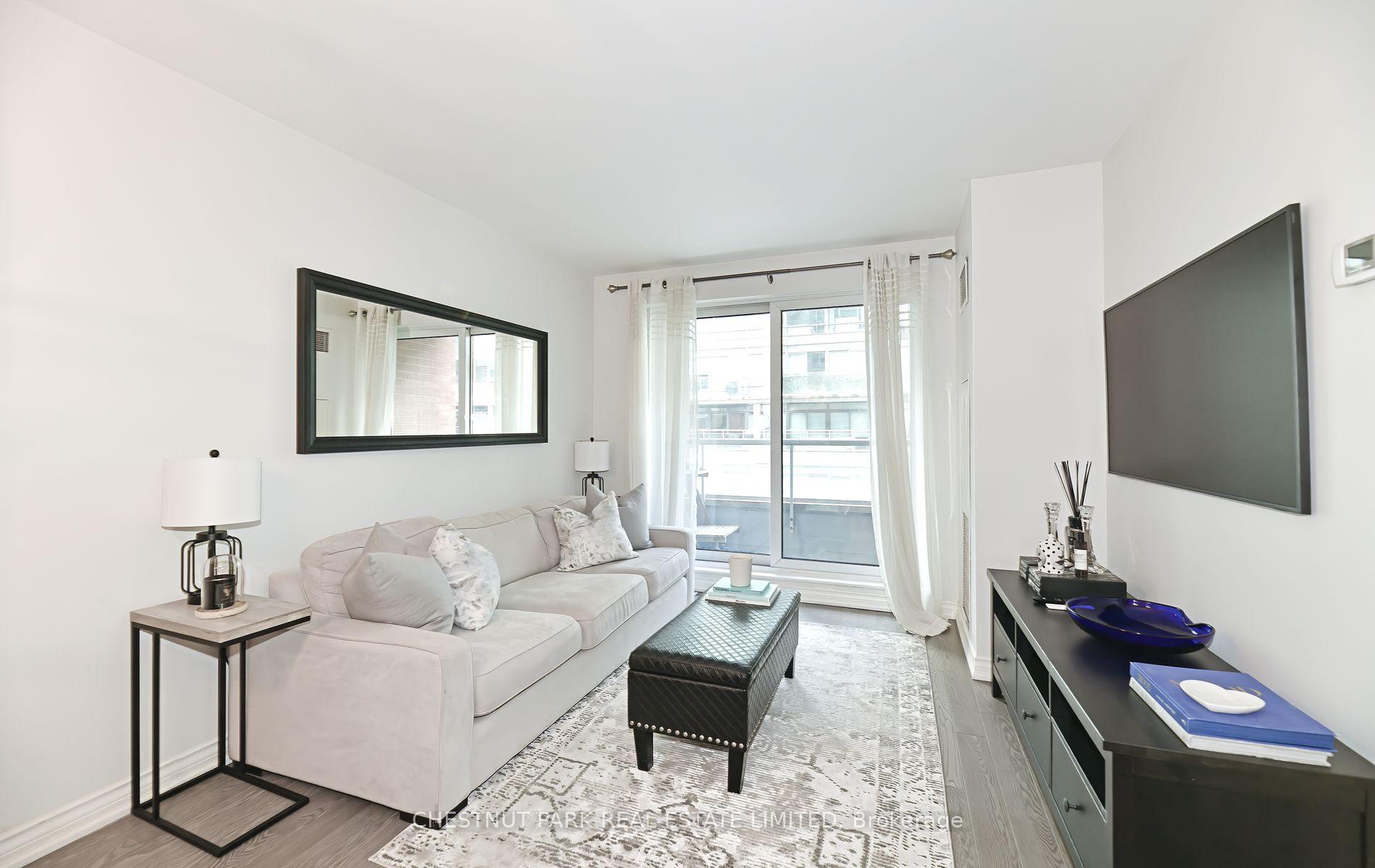 Photo 5 of Unit 1013, 230 King Street, Toronto, Moss Park — HOMEH