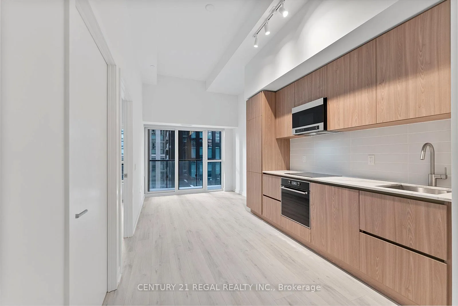 Photo 15 of Unit 1303, 110 Broadway Avenue, Toronto, Mount Pleasant West — HOMEH