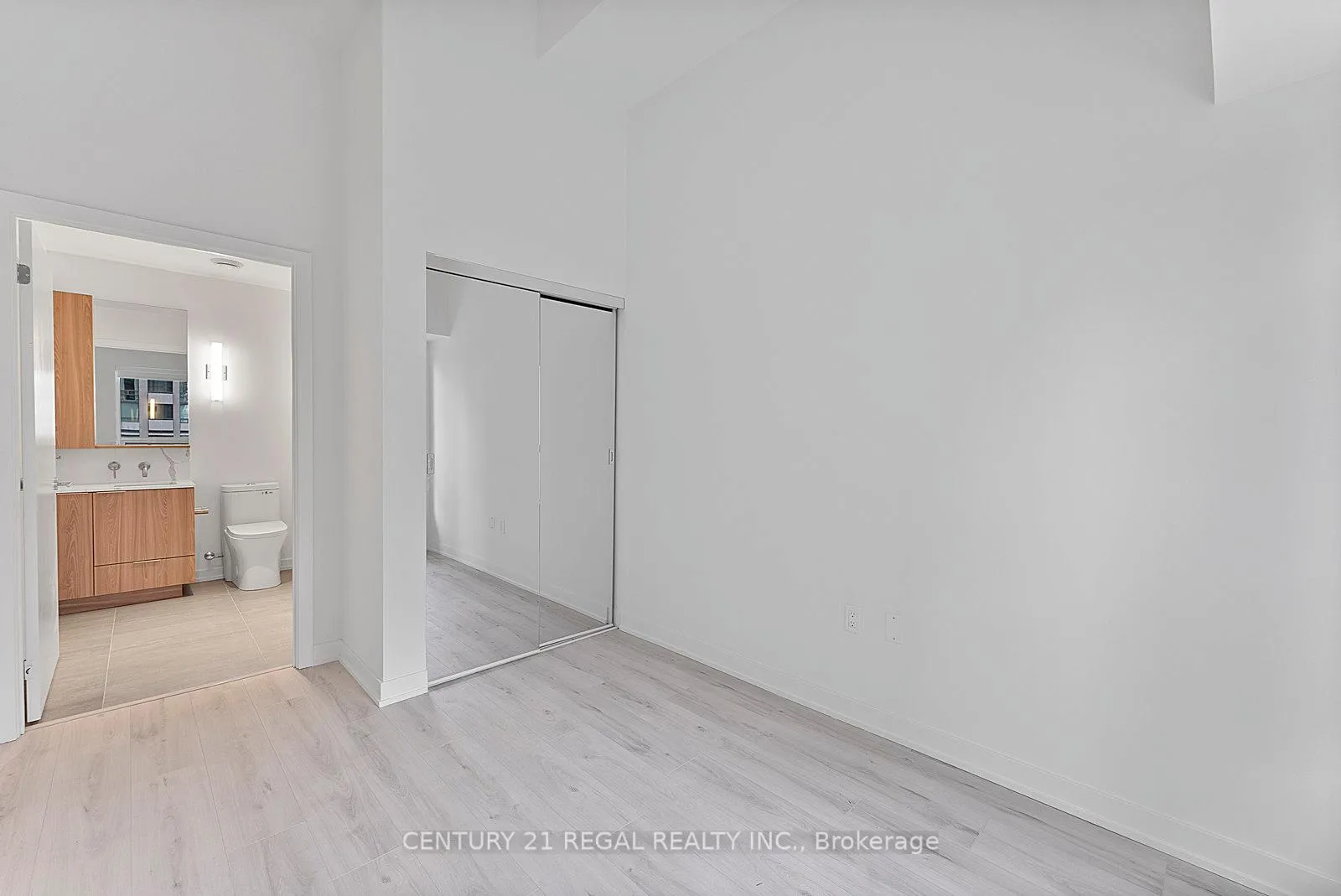 Photo 23 of Unit 1303, 110 Broadway Avenue, Toronto, Mount Pleasant West — HOMEH