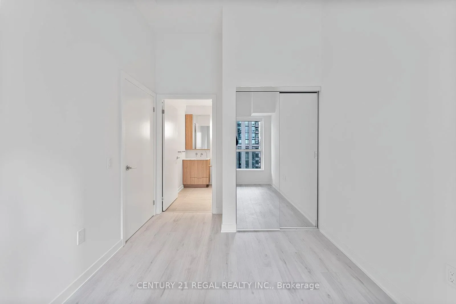 Photo 25 of Unit 1303, 110 Broadway Avenue, Toronto, Mount Pleasant West — HOMEH