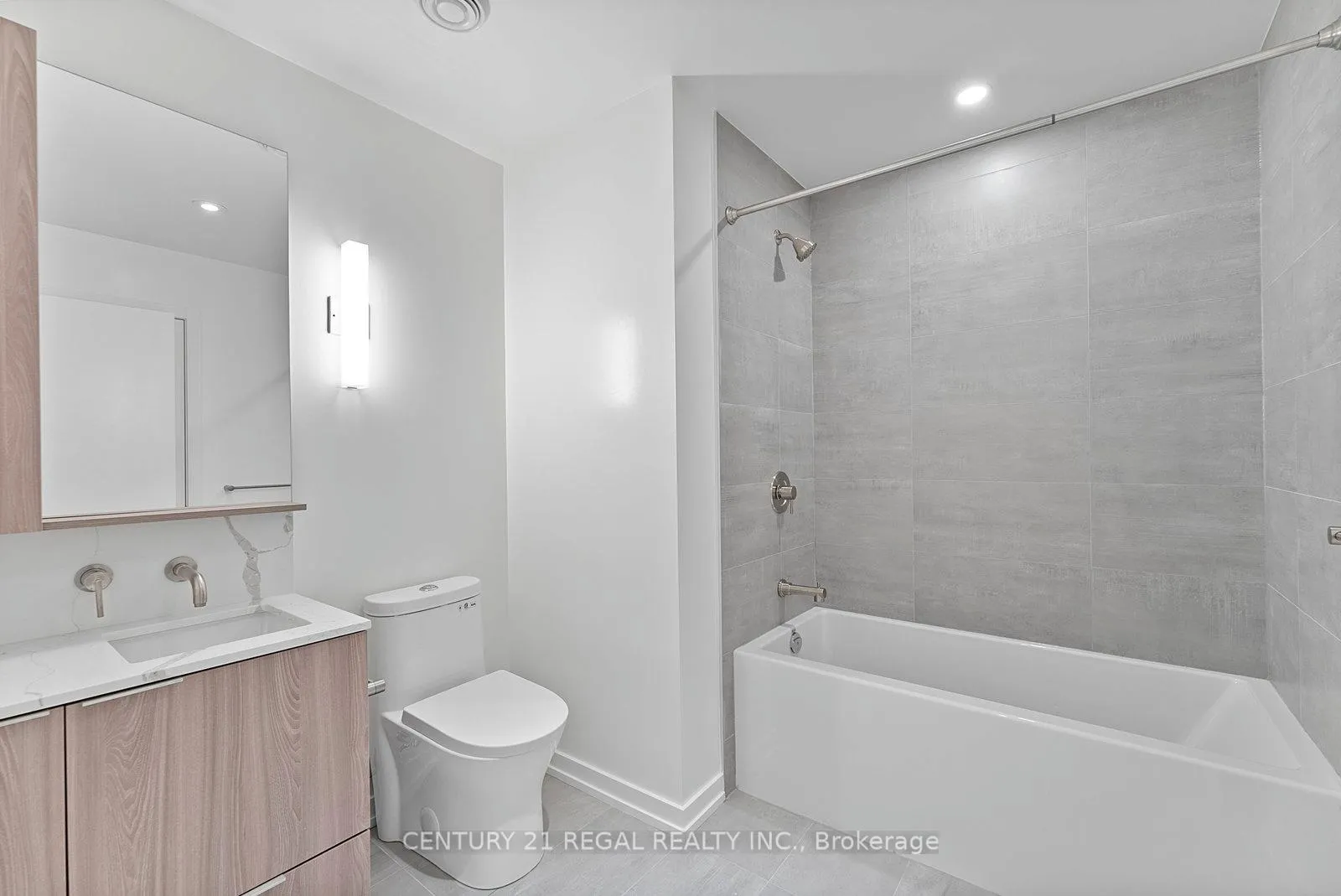 Photo 27 of Unit 1303, 110 Broadway Avenue, Toronto, Mount Pleasant West — HOMEH
