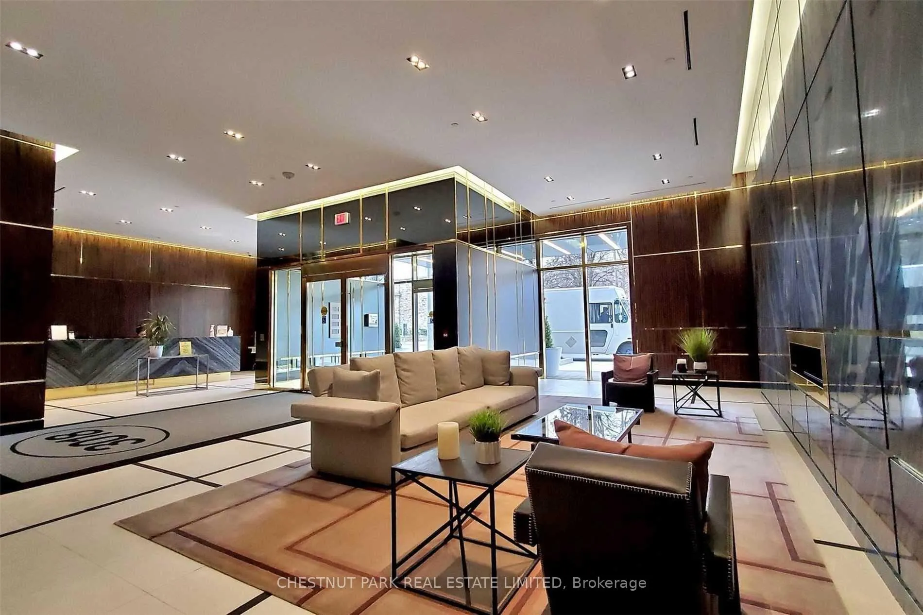 Photo 4 of Unit 705, 3018 Yonge Street, Toronto, Lawrence Park South — HOMEH