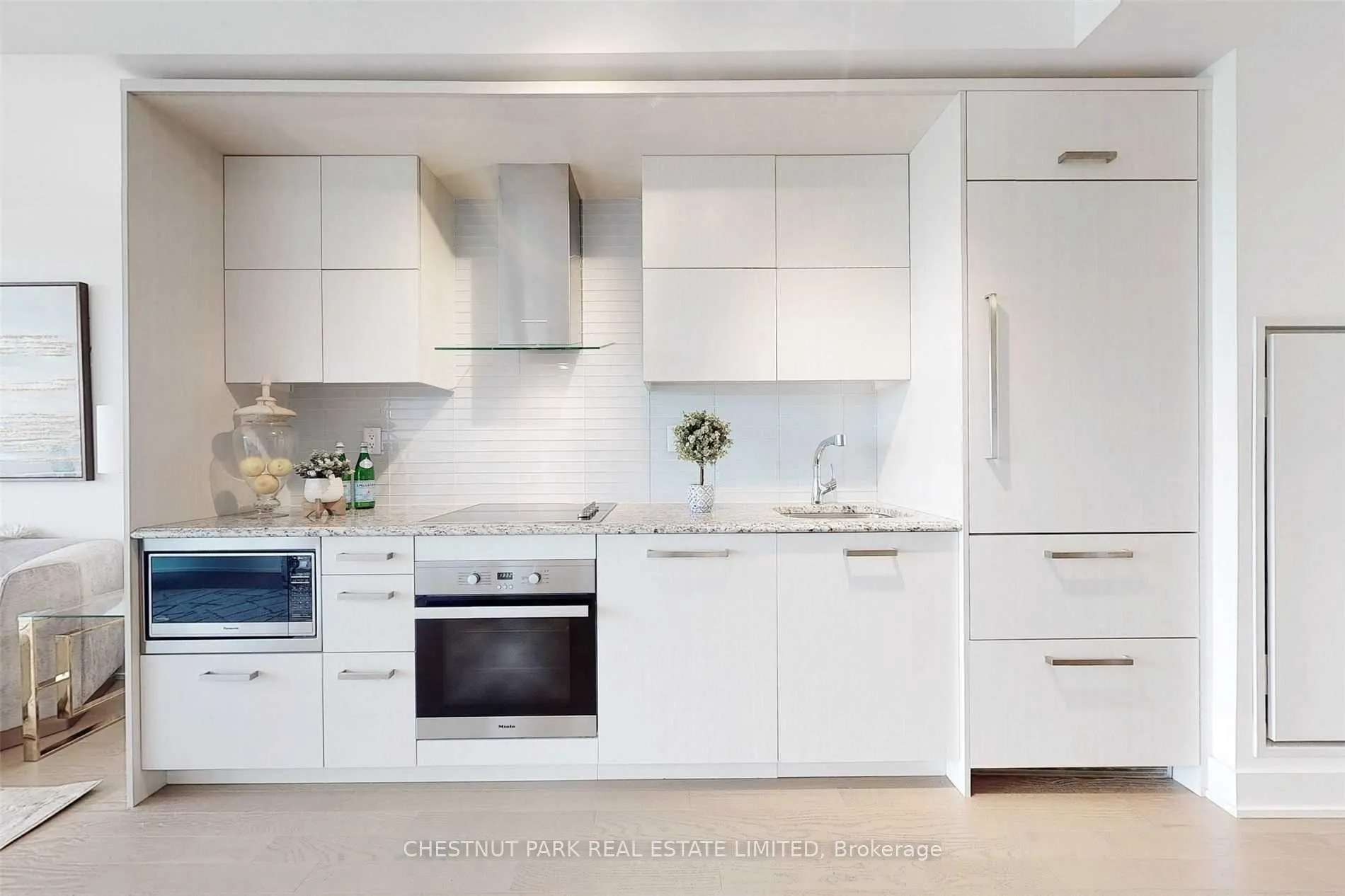 Photo 11 of Unit 705, 3018 Yonge Street, Toronto, Lawrence Park South — HOMEH