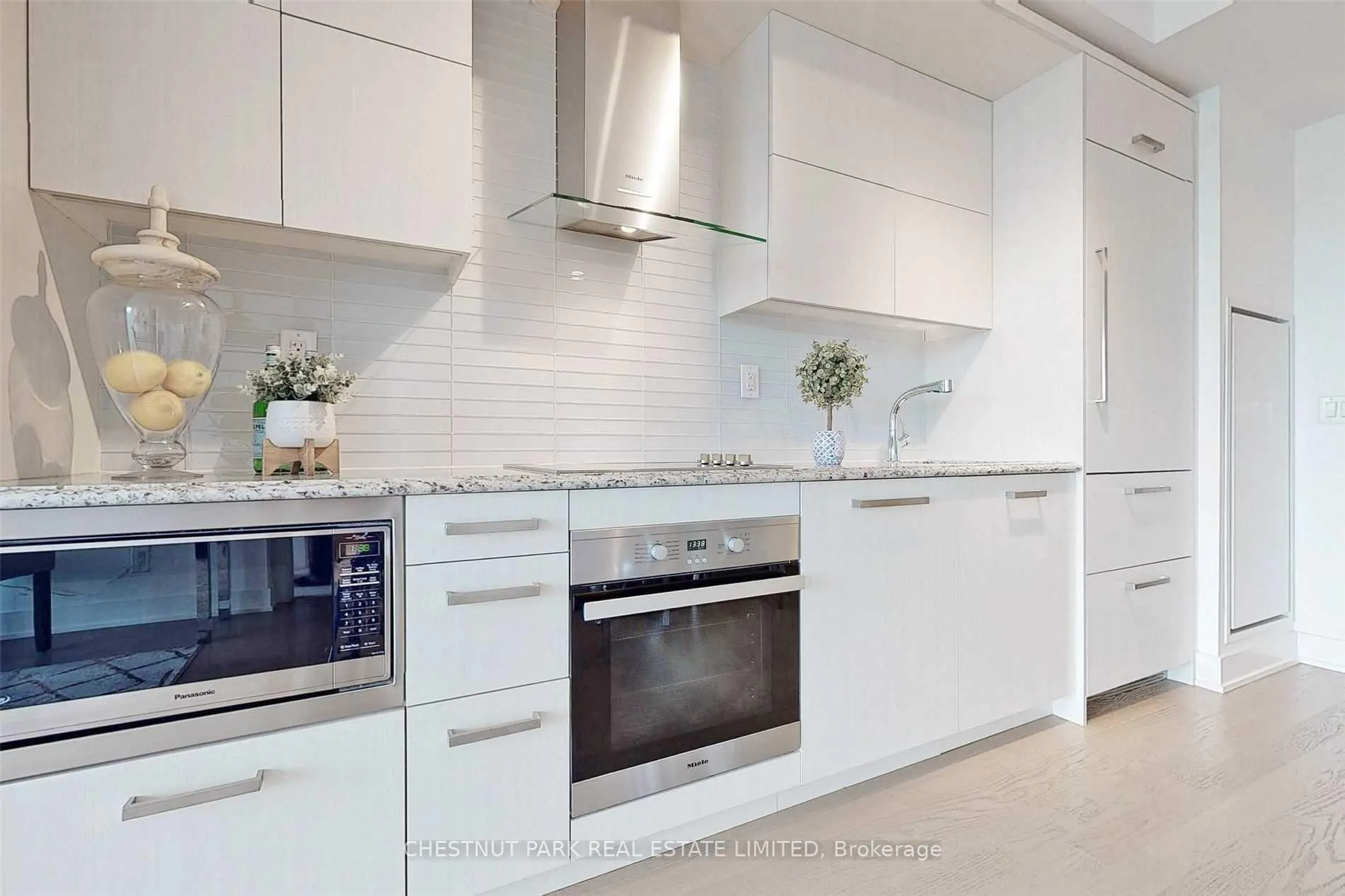 Photo 12 of Unit 705, 3018 Yonge Street, Toronto, Lawrence Park South — HOMEH