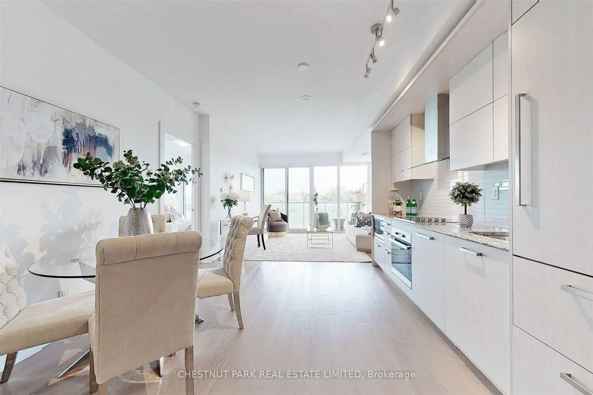 Photo 13 of Unit 705, 3018 Yonge Street, Toronto, Lawrence Park South — HOMEH