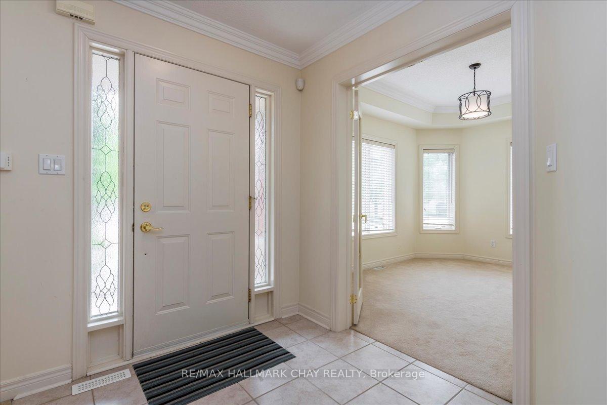 Photo 6 of 17 Artisan Lane, New Tecumseth, Alliston — HOMEH