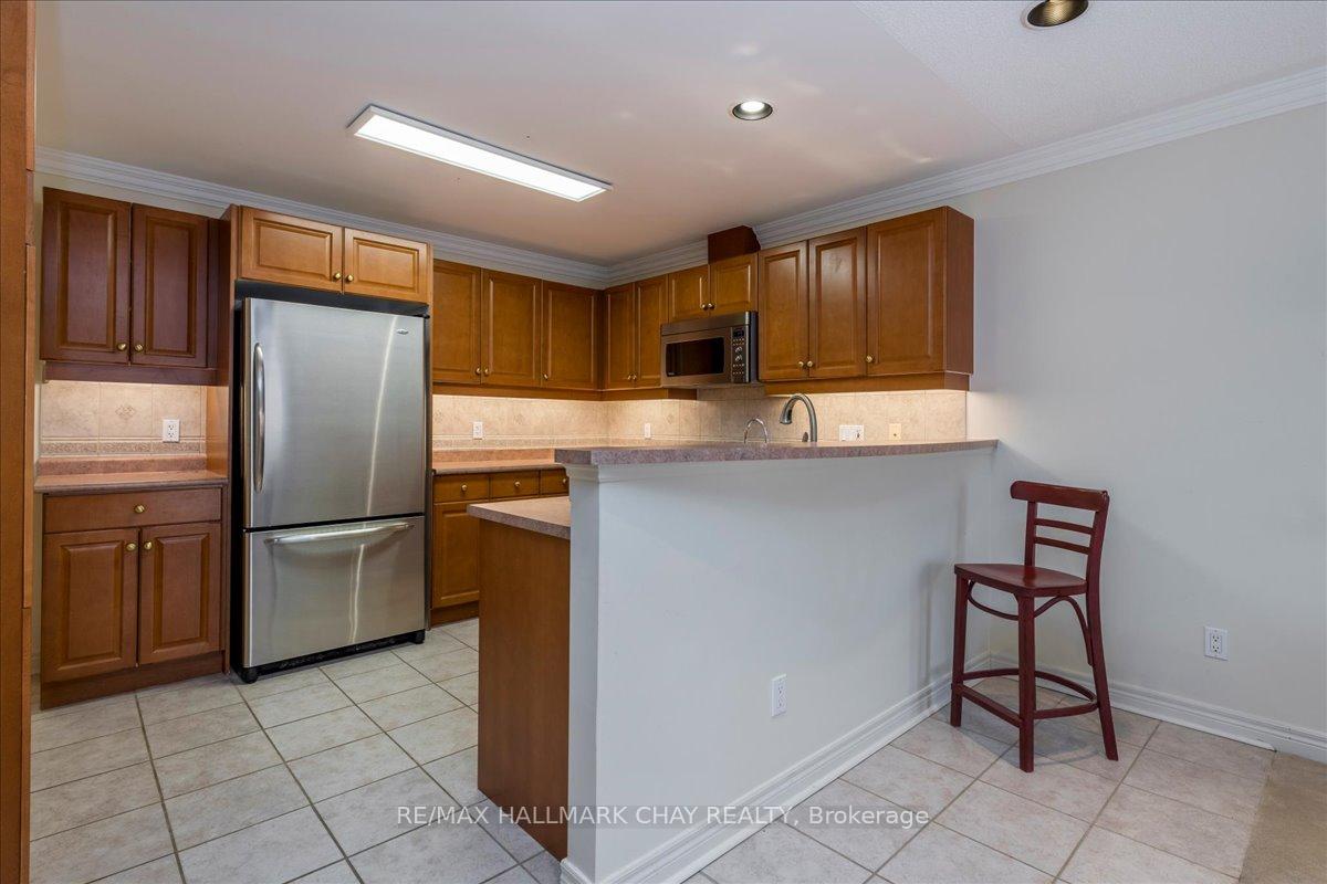 Photo 15 of 17 Artisan Lane, New Tecumseth, Alliston — HOMEH
