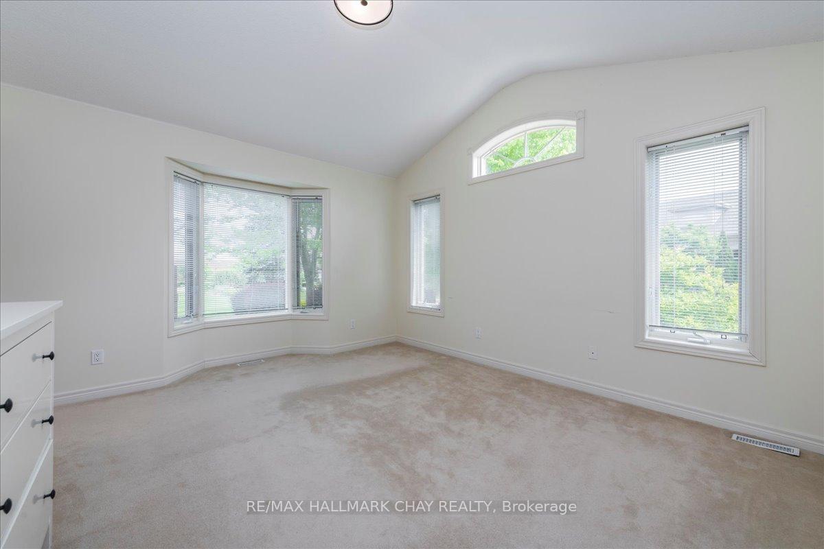 Photo 18 of 17 Artisan Lane, New Tecumseth, Alliston — HOMEH