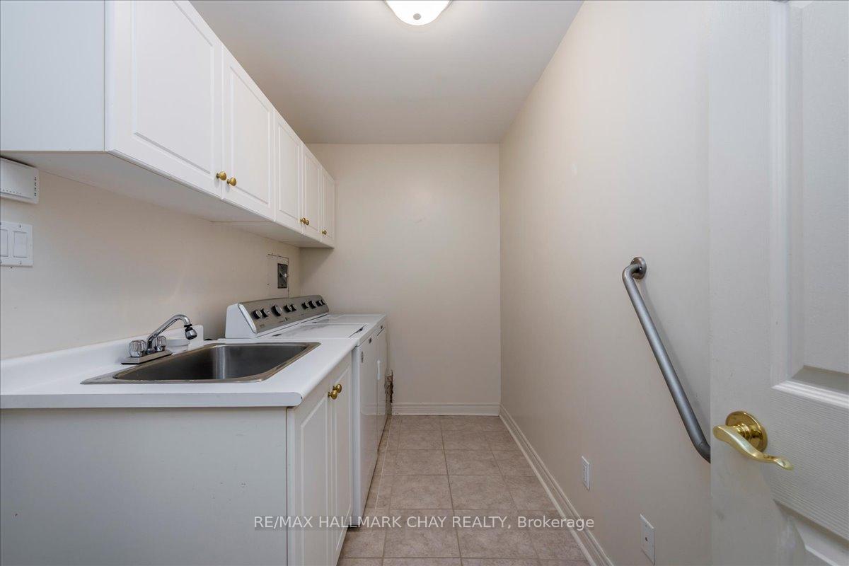 Photo 23 of 17 Artisan Lane, New Tecumseth, Alliston — HOMEH