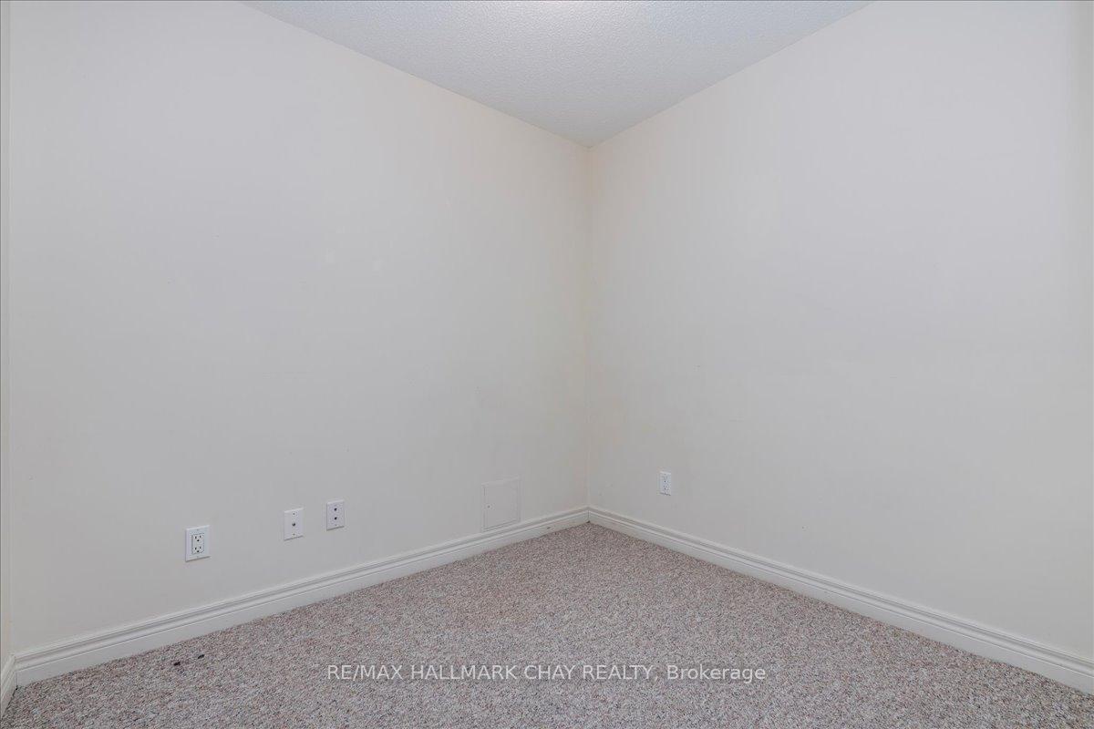 Photo 32 of 17 Artisan Lane, New Tecumseth, Alliston — HOMEH