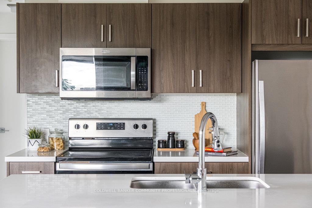 Photo 6 of Unit 404, 467 Charlton Avenue E, Hamilton, Stinson — HOMEH
