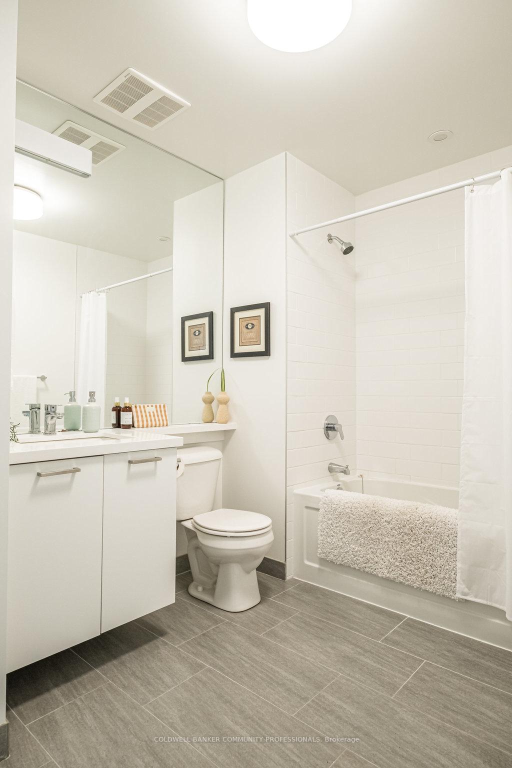 Photo 21 of Unit 404, 467 Charlton Avenue E, Hamilton, Stinson — HOMEH