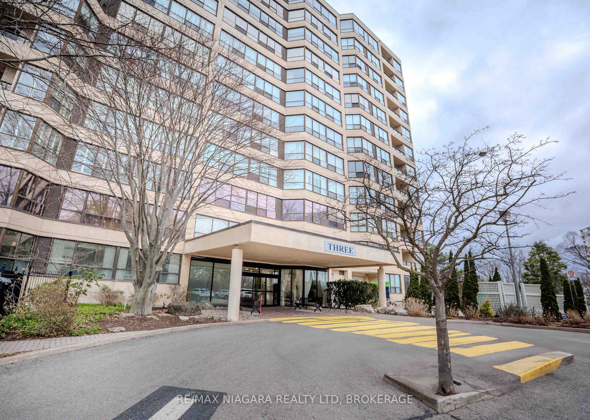 Photo 3 of Unit 1107, 3 Towering Heights Boulevard, St. Catharines, Glendale/Glenridge — HOMEH