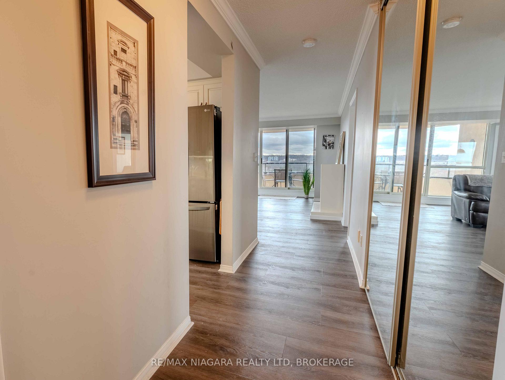 Photo 15 of Unit 1107, 3 Towering Heights Boulevard, St. Catharines, Glendale/Glenridge — HOMEH