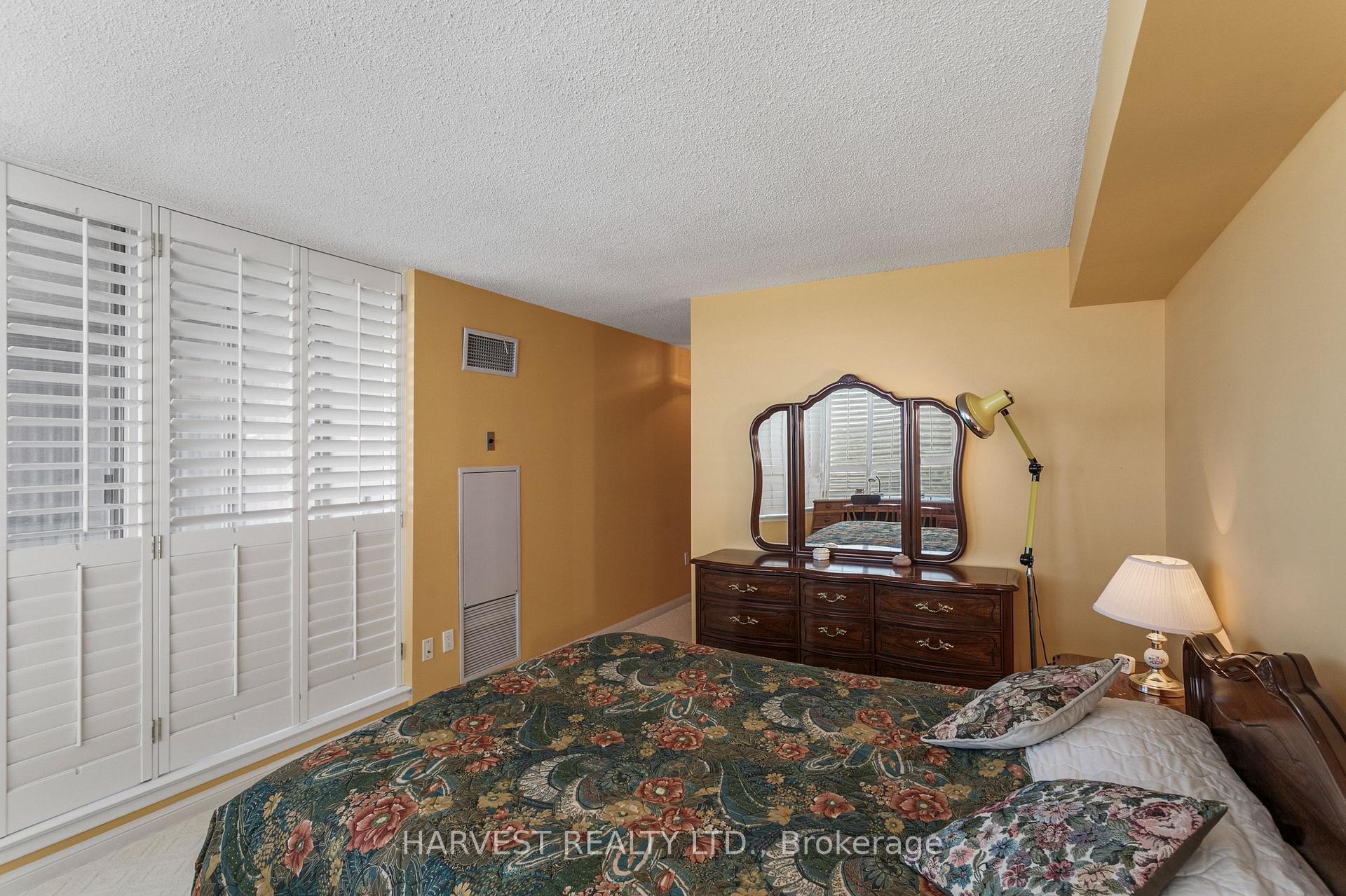 Photo 9 of Unit Unit #1210, 610 Bullock Drive, Markham, Markville — HOMEH