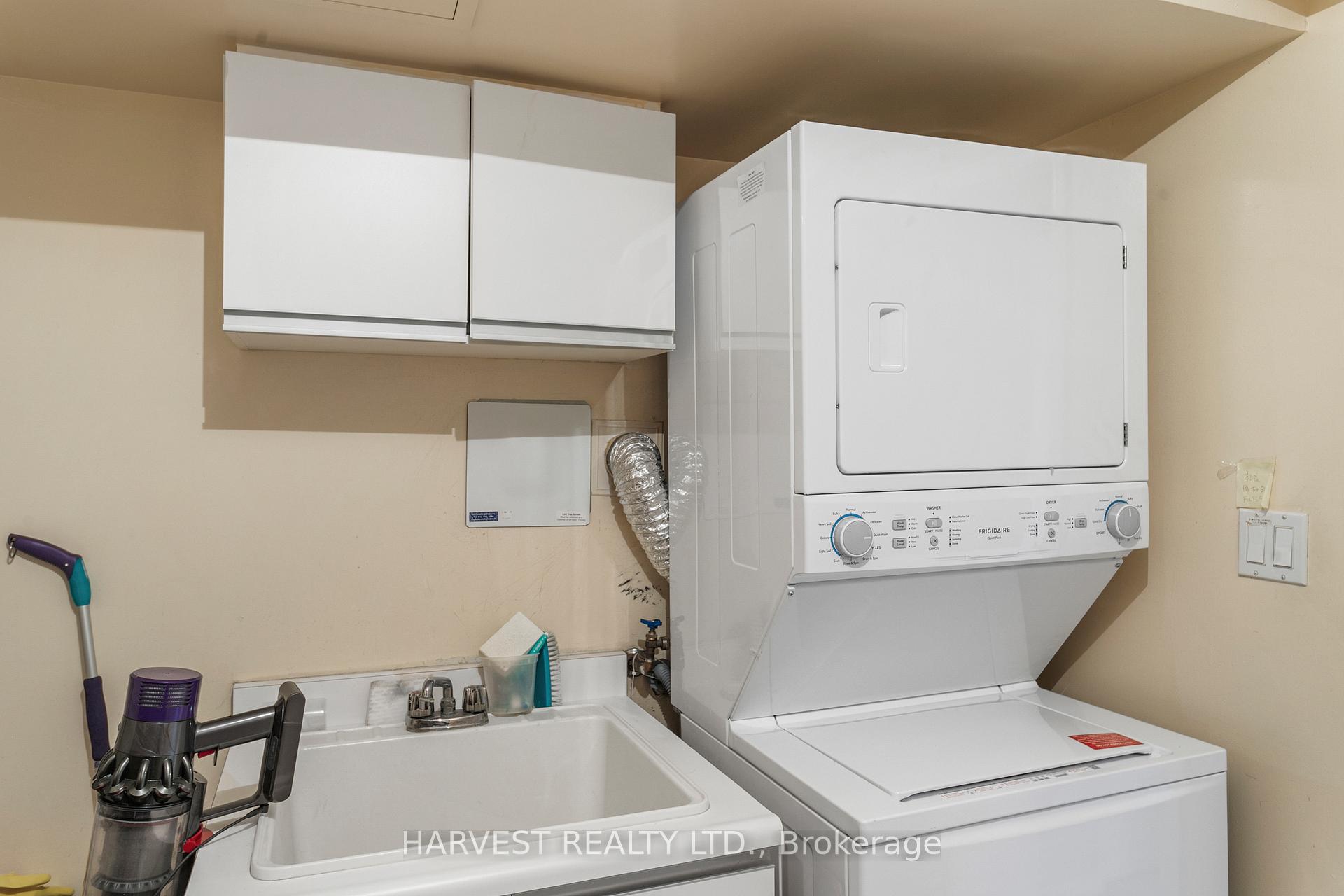 Photo 11 of Unit Unit #1210, 610 Bullock Drive, Markham, Markville — HOMEH