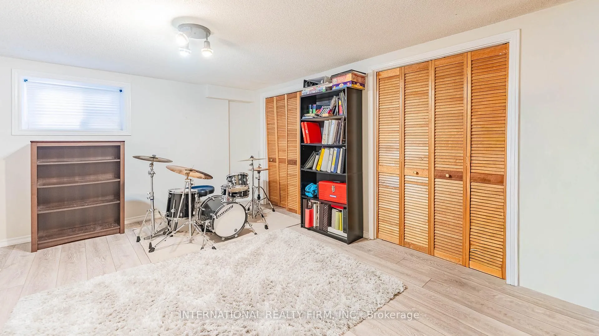 Photo 26 of 25 Teignmouth Avenue, Toronto, Caledonia-Fairbank — HOMEH