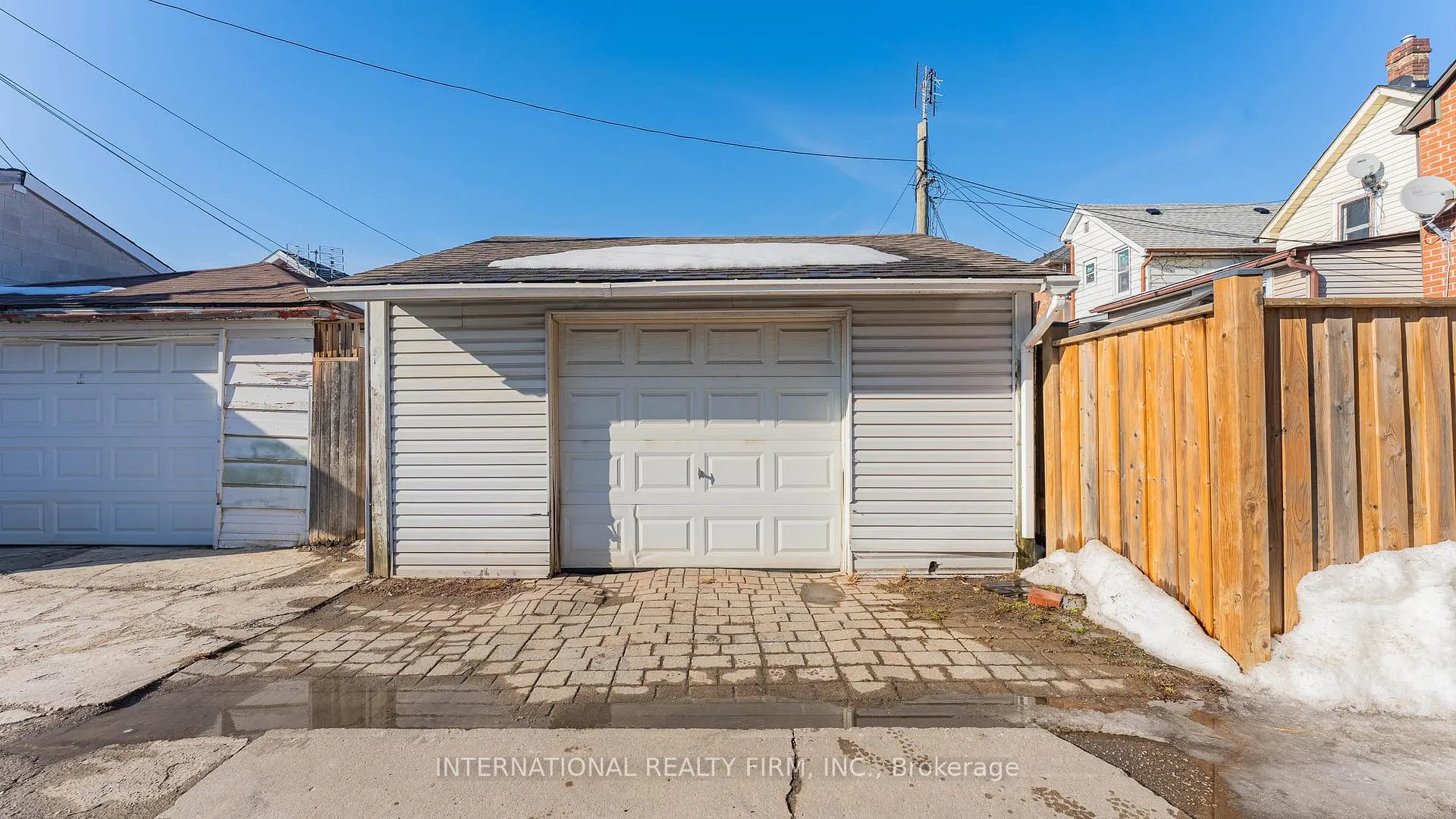 Photo 27 of 25 Teignmouth Avenue, Toronto, Caledonia-Fairbank — HOMEH