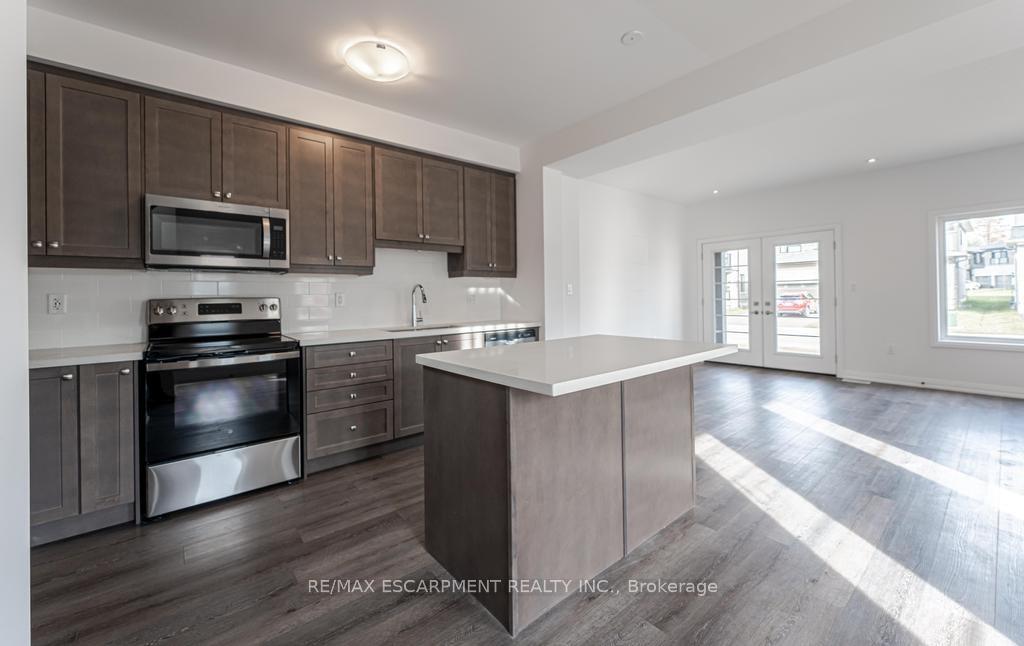 Photo 3 of Unit 22, 106 Court Drive, Brant, Paris — HOMEH