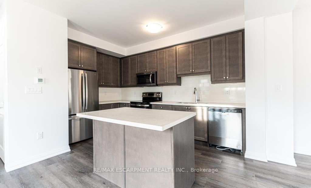 Photo 5 of Unit 22, 106 Court Drive, Brant, Paris — HOMEH