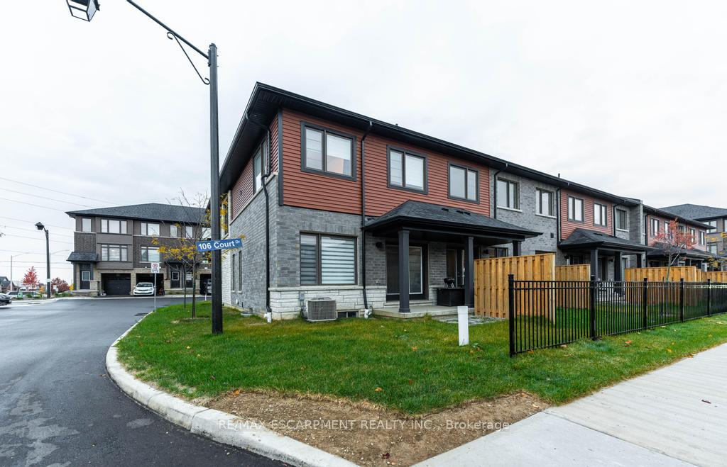 Photo 17 of Unit 22, 106 Court Drive, Brant, Paris — HOMEH