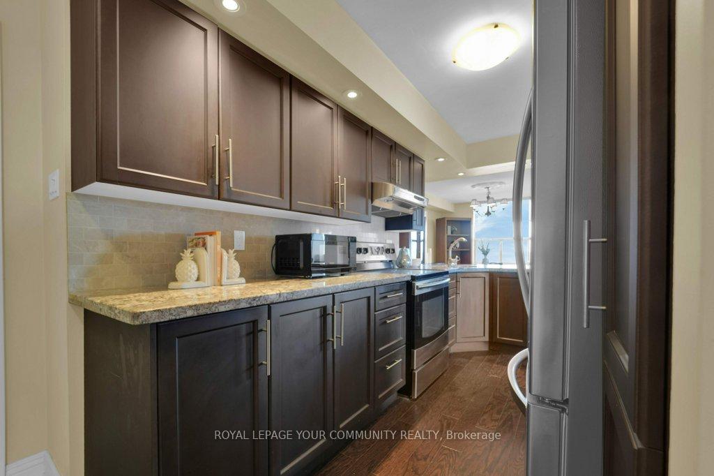 Photo 12 of Unit 1211, 50 Inverlochy Boulevard, Markham, Royal Orchard — HOMEH