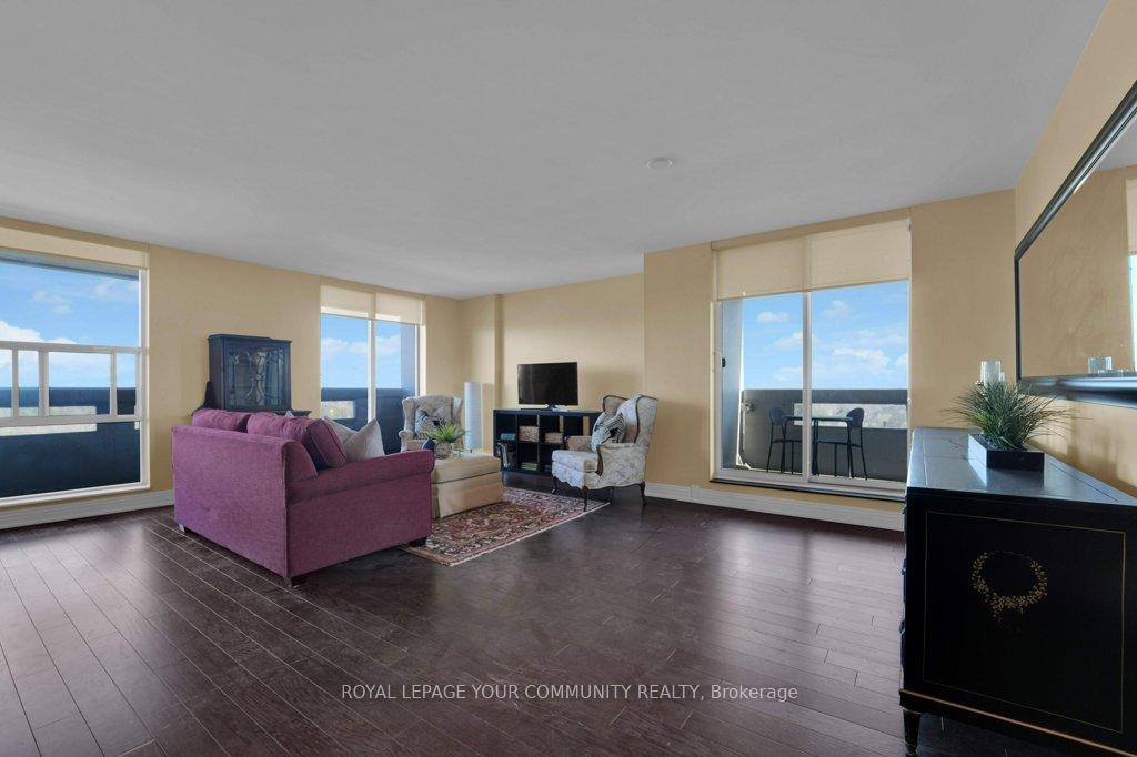 Photo 13 of Unit 1211, 50 Inverlochy Boulevard, Markham, Royal Orchard — HOMEH