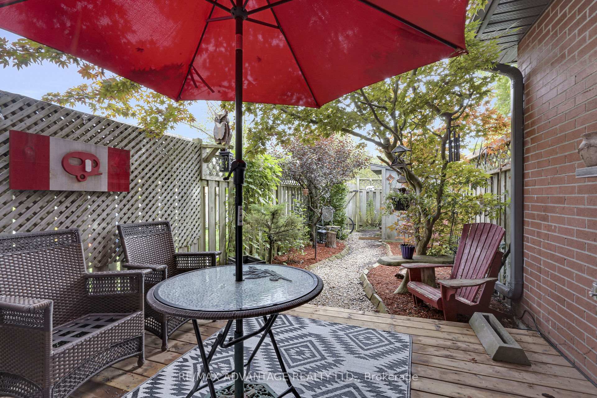 Photo 3 of 17 Blackacres Boulevard, London, North F — HOMEH