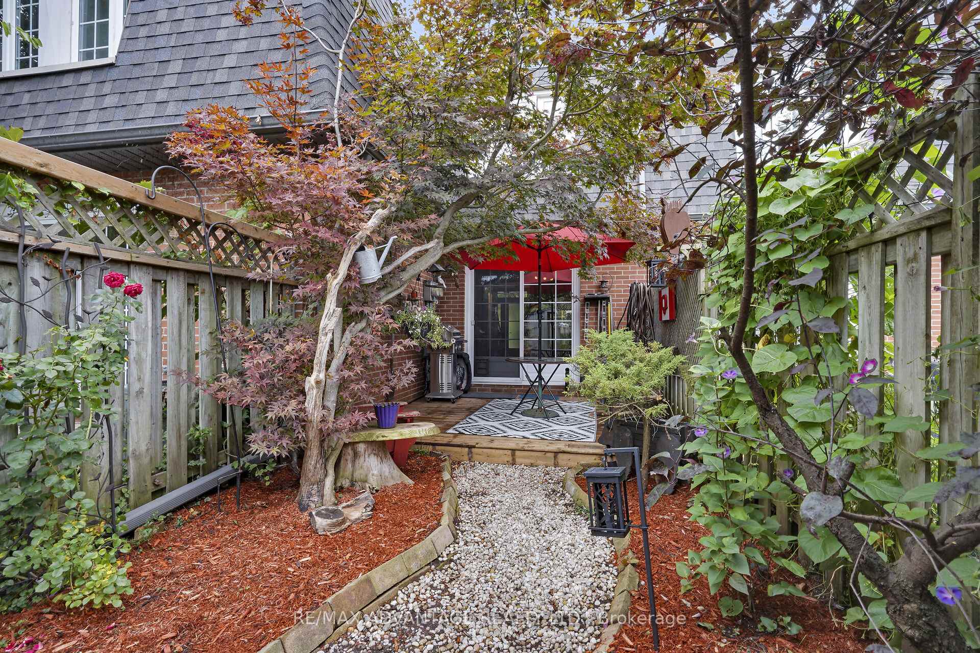 Photo 7 of 17 Blackacres Boulevard, London, North F — HOMEH