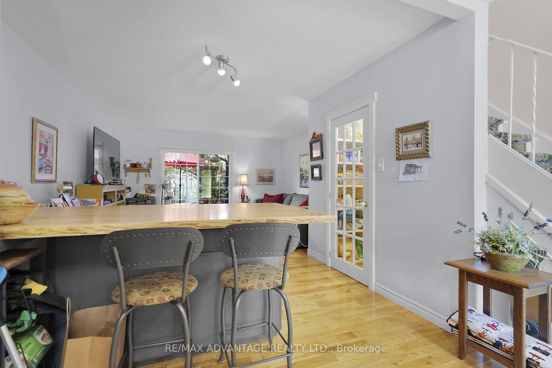 Photo 19 of 17 Blackacres Boulevard, London, North F — HOMEH