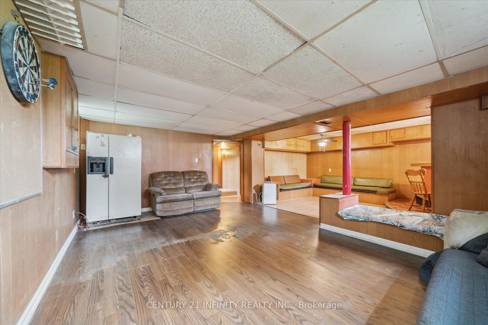 Photo 20 of 9 Forest Road, Ajax, South East — HOMEH