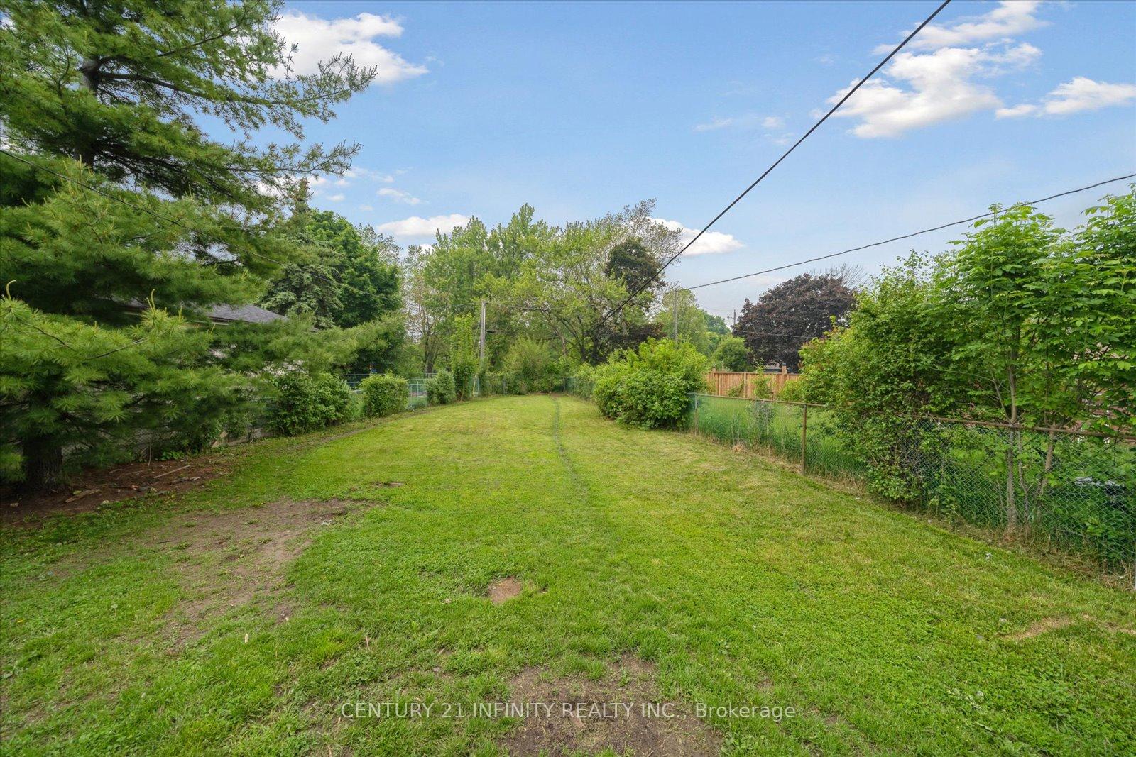 Photo 23 of 9 Forest Road, Ajax, South East — HOMEH