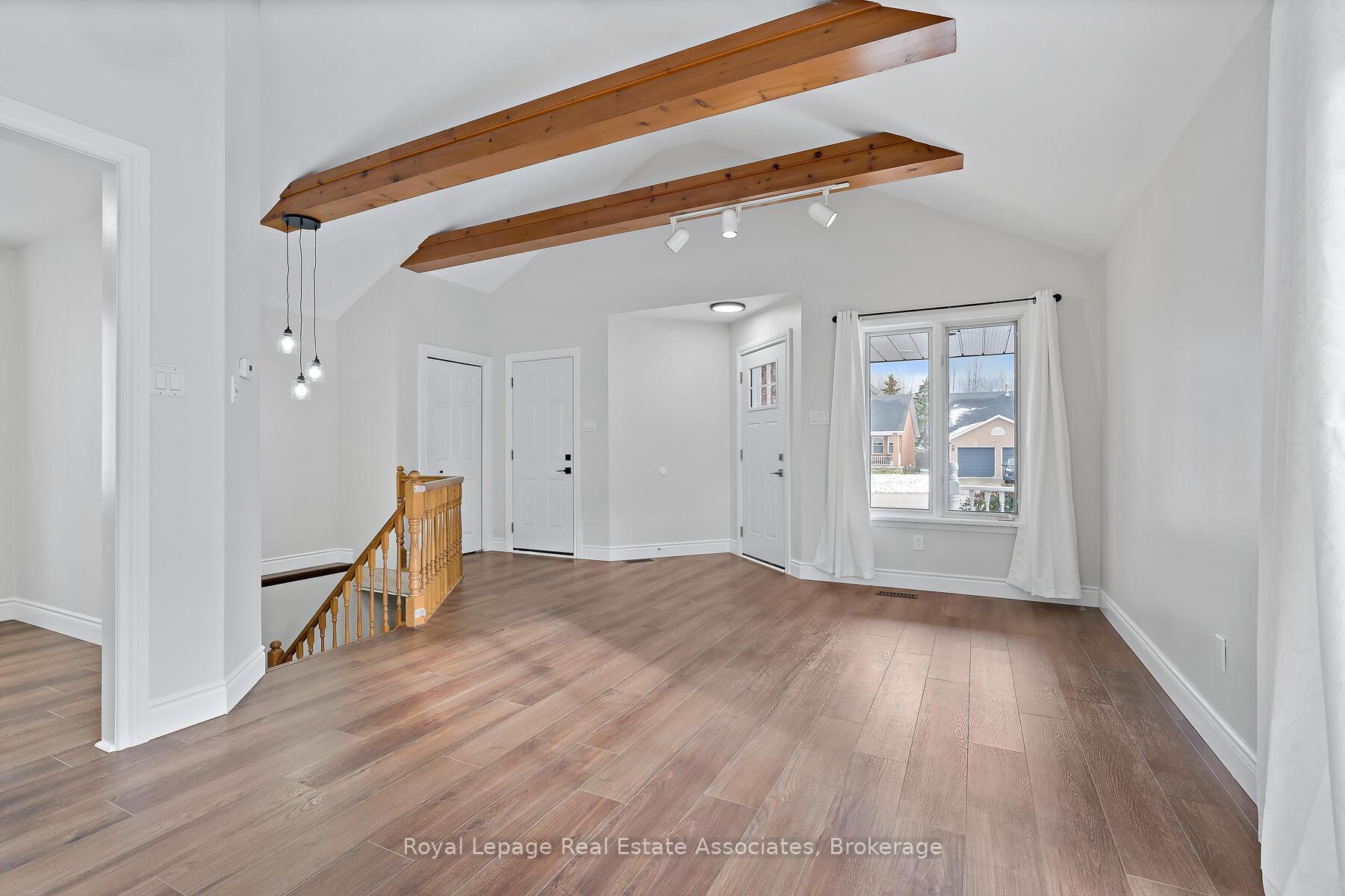 Photo 3 of 16 Bush Street, Collingwood — HOMEH