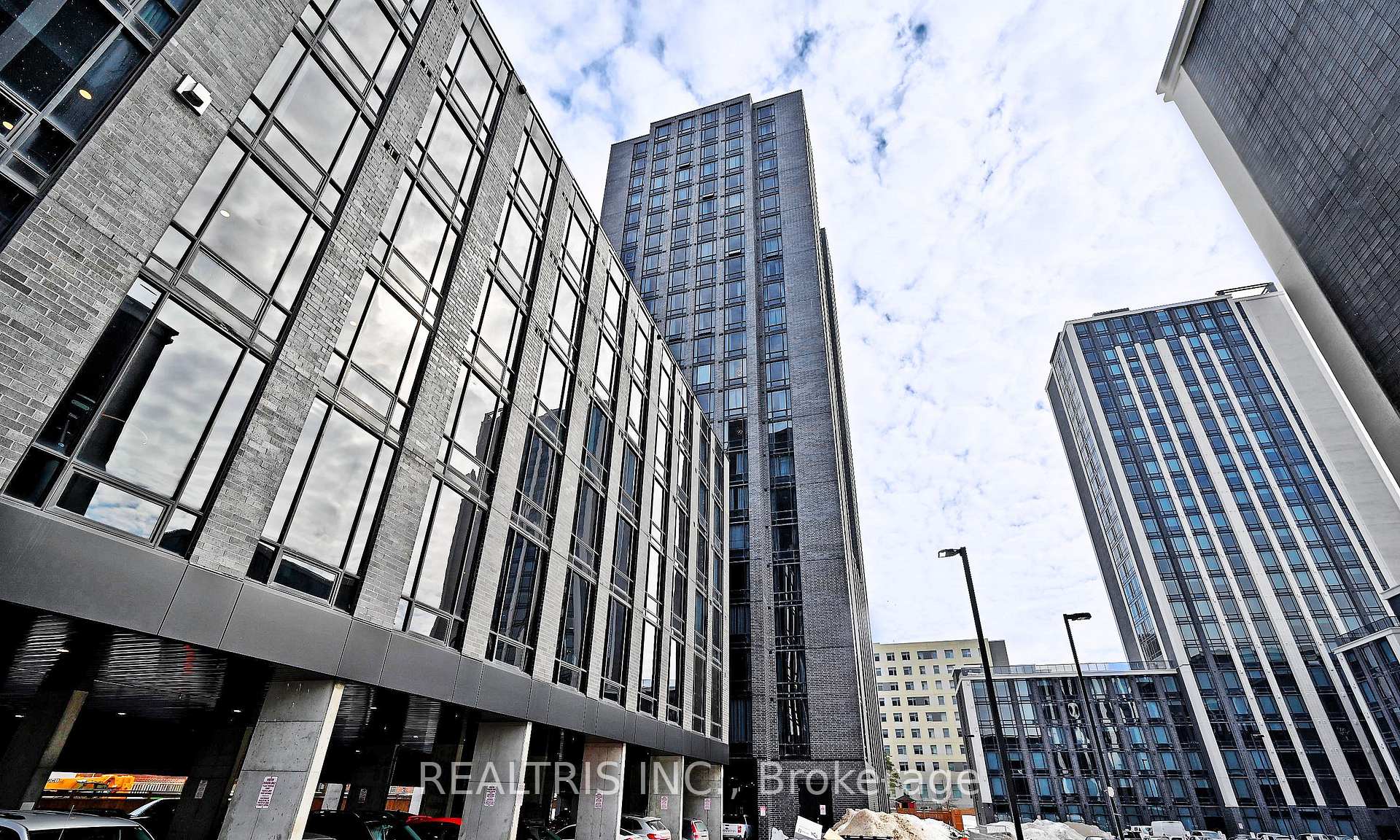 Photo 6 of Unit 520, 145 Columbia Street W, Waterloo — HOMEH